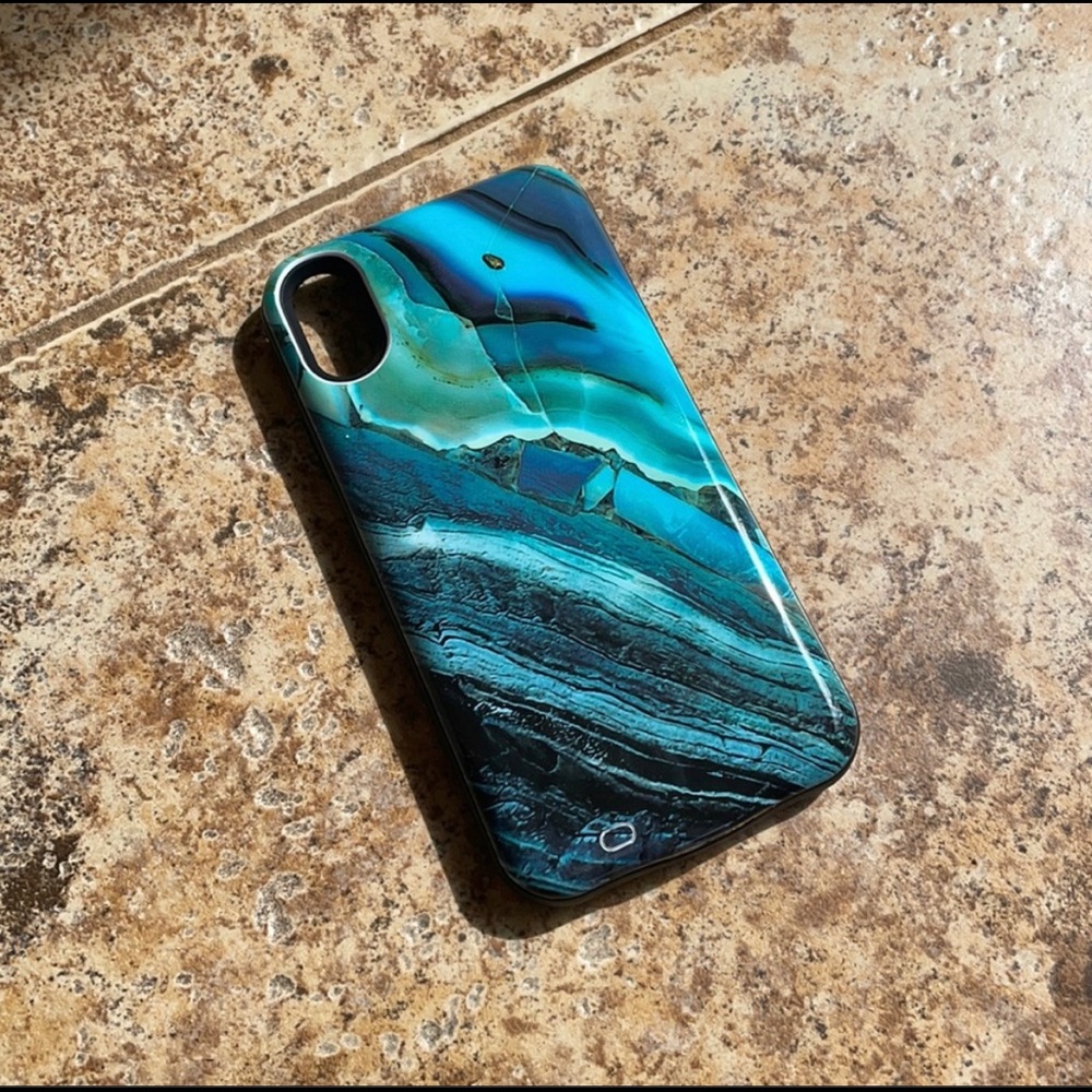 Luxy Lemon charging case for iphone xr